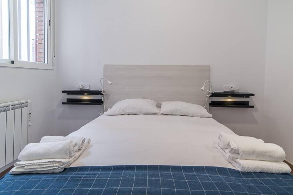 #15Pin-1 Apartamento De Un Dormitorio En Tetuan Madrid Eksteriør billede