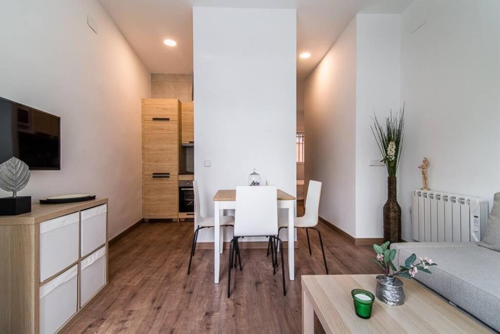 #15Pin-1 Apartamento De Un Dormitorio En Tetuan Madrid Eksteriør billede