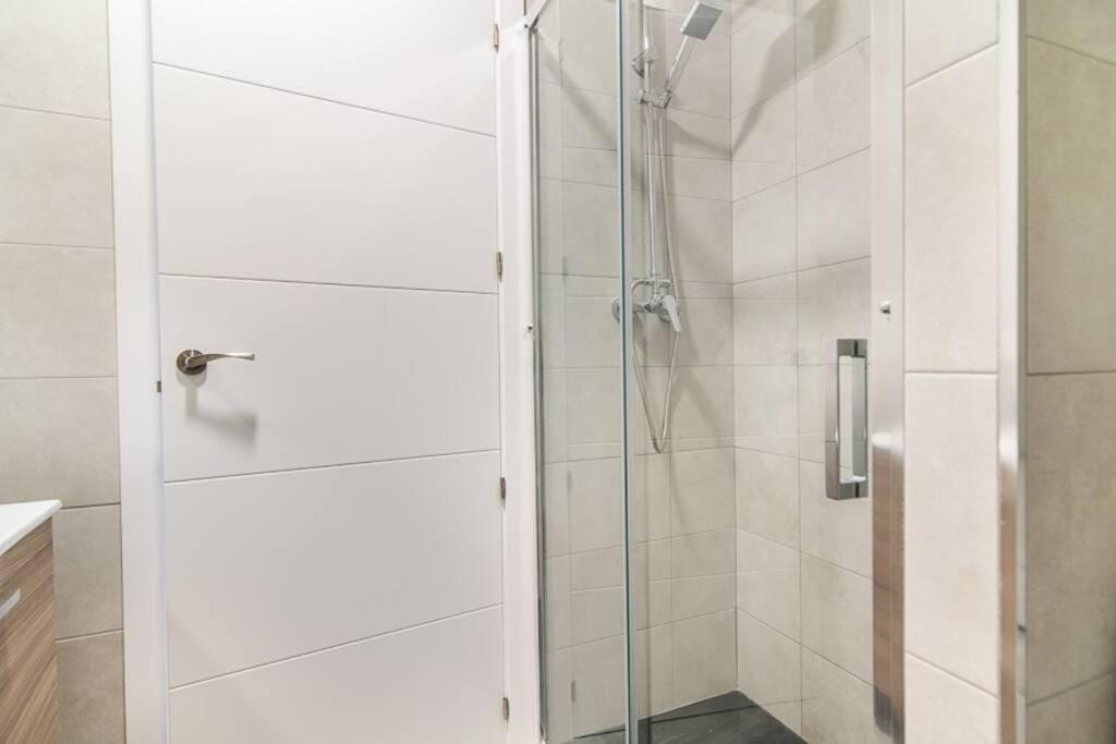 #15Pin-1 Apartamento De Un Dormitorio En Tetuan Madrid Eksteriør billede